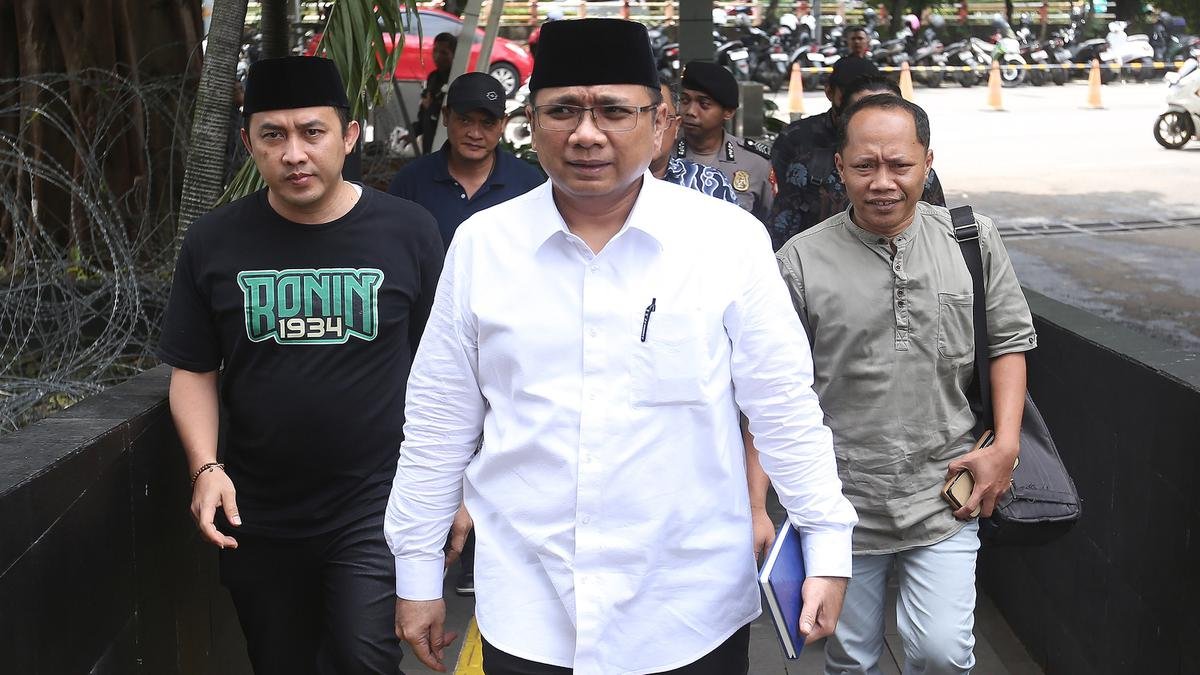 Yaqut Bela Kebijakan Kuota Haji, Sebut Pertimbangan Keselamatan Jiwa